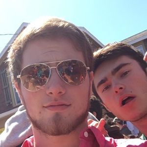 Meet your Posher, Levi